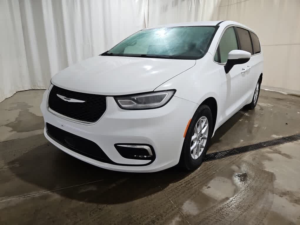 2023 CHRYSLER Pacifica