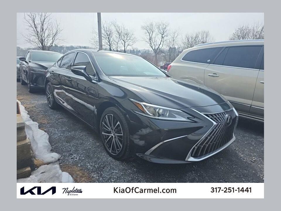 2024 LEXUS ES