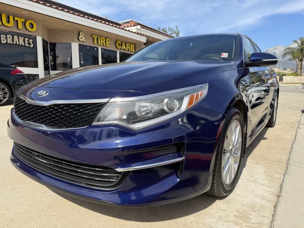 2018 KIA Optima