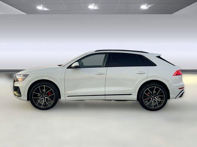 2022 Audi Q8