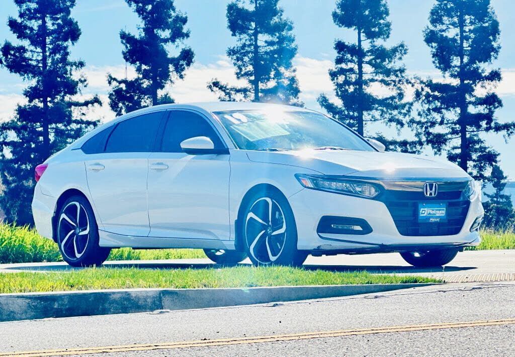 2019 HONDA Accord
