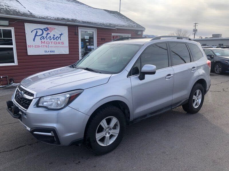 2017 SUBARU Forester