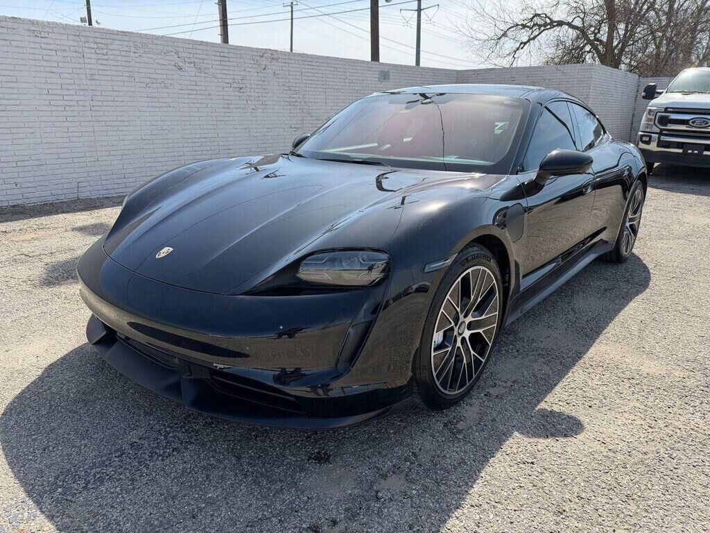 2020 PORSCHE Taycan