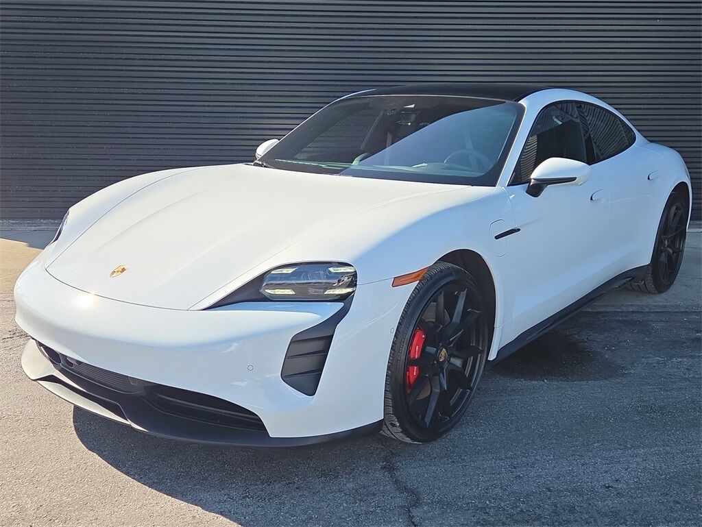 2024 PORSCHE Taycan