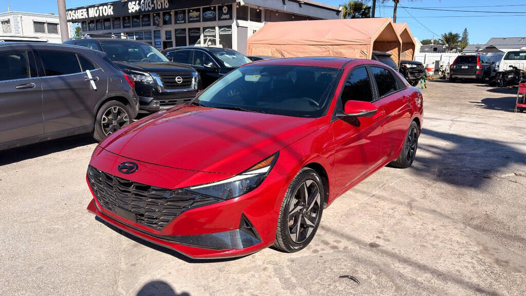 2023 HYUNDAI Elantra