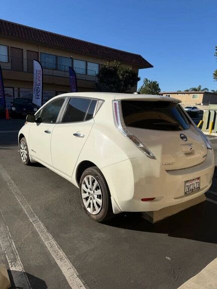 2016 NISSAN Leaf