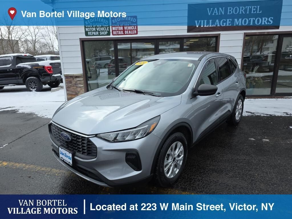 2024 FORD Escape