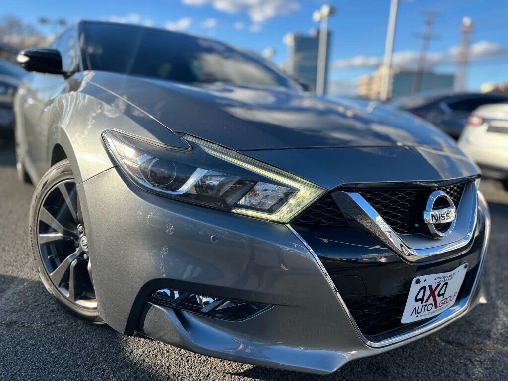 Nissan Maxima