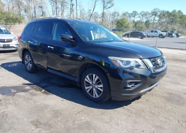 2017 NISSAN Pathfinder