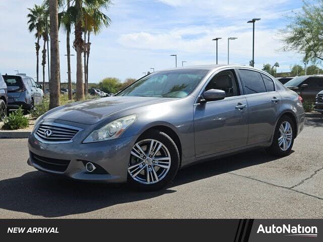 2013 INFINITI G37