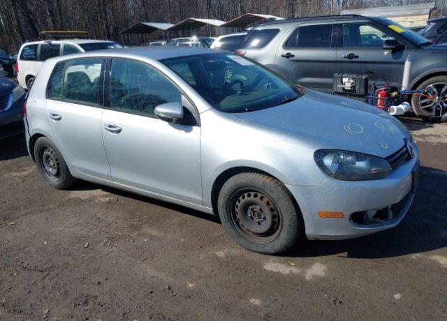 2014 VOLKSWAGEN Golf