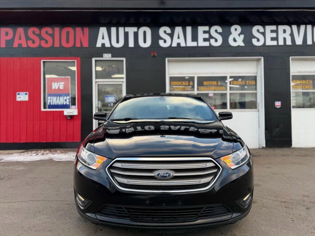 2018 FORD Taurus