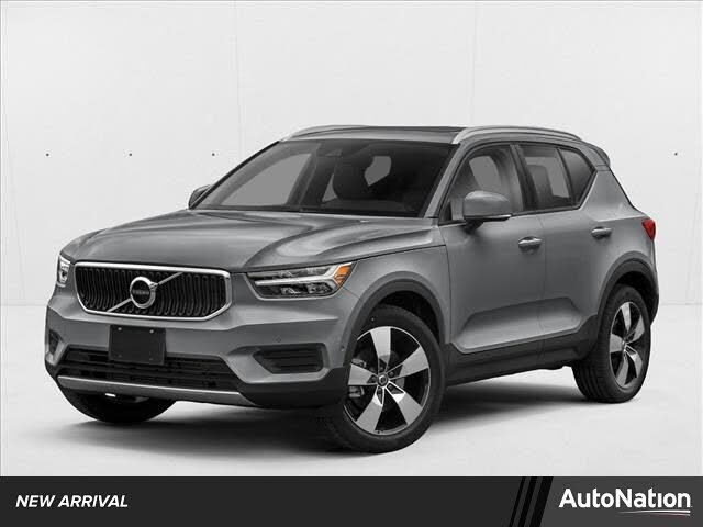 2021 VOLVO XC40
