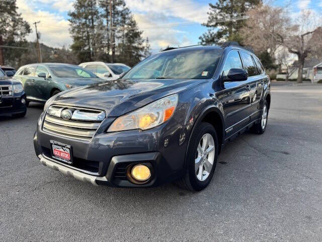 2014 SUBARU Outback