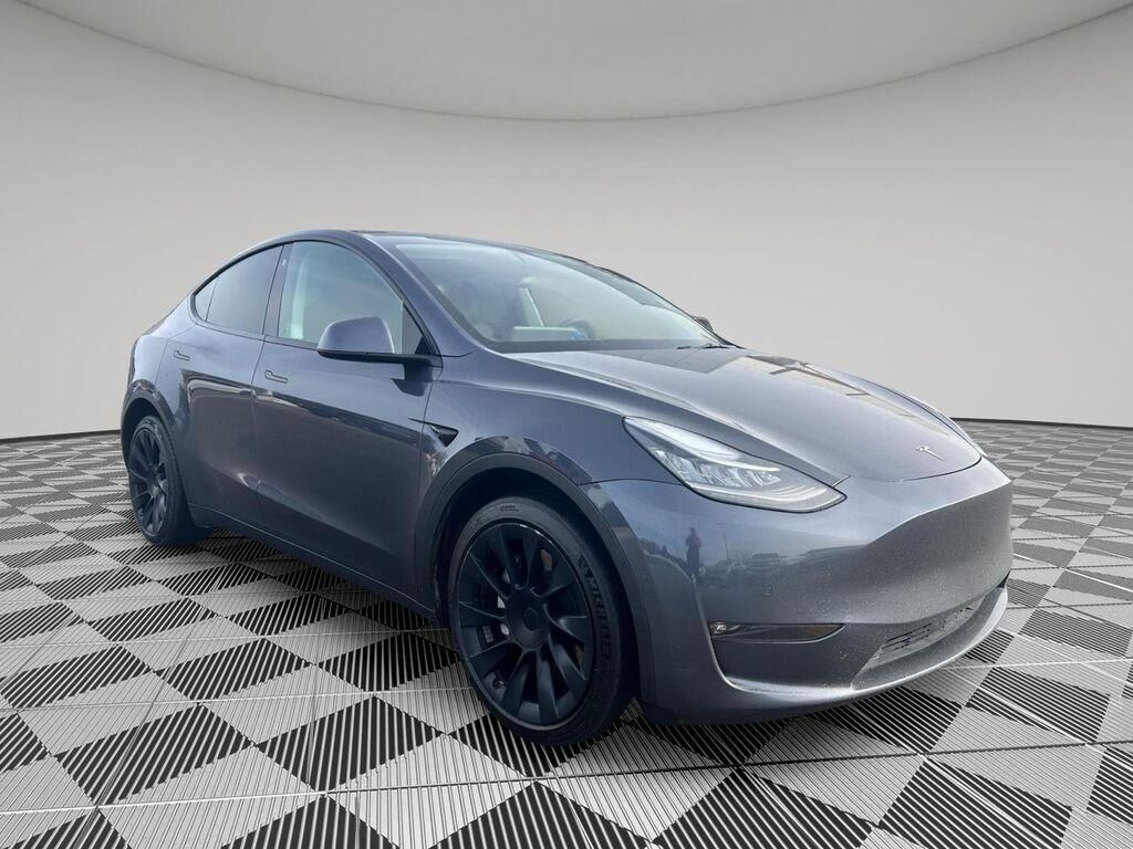 2021 TESLA Model Y