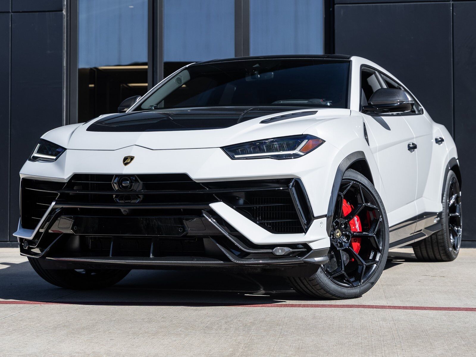 2024 LAMBORGHINI URUS