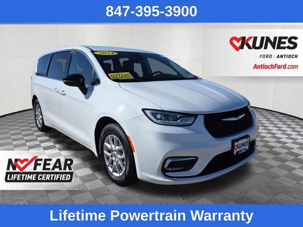 2024 CHRYSLER Pacifica