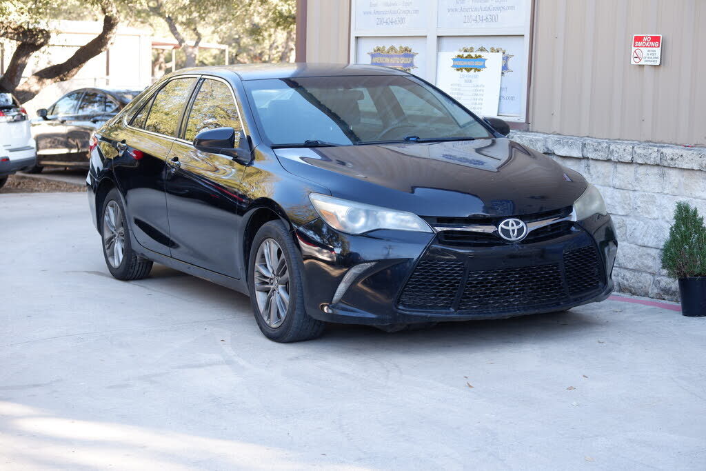 2016 TOYOTA Camry