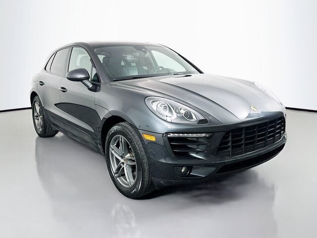 2018 PORSCHE Macan