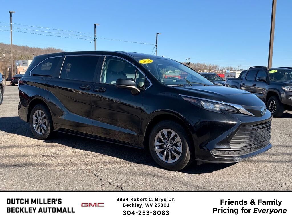 2024 TOYOTA Sienna