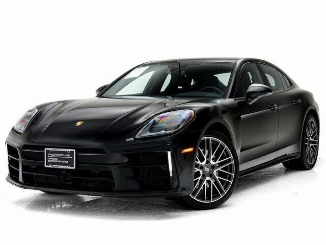2025 PORSCHE Panamera