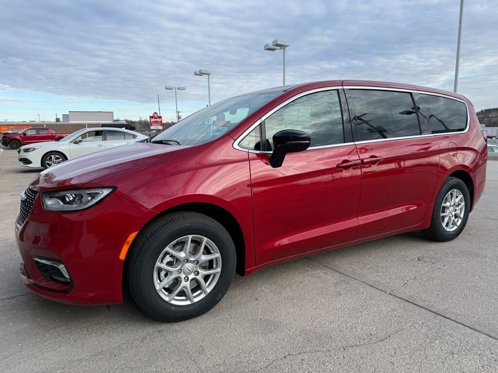 2026 CHRYSLER Pacifica