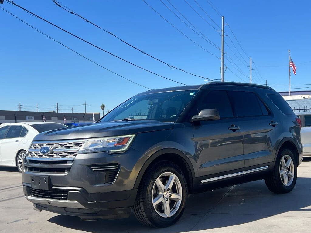 2018 FORD Explorer