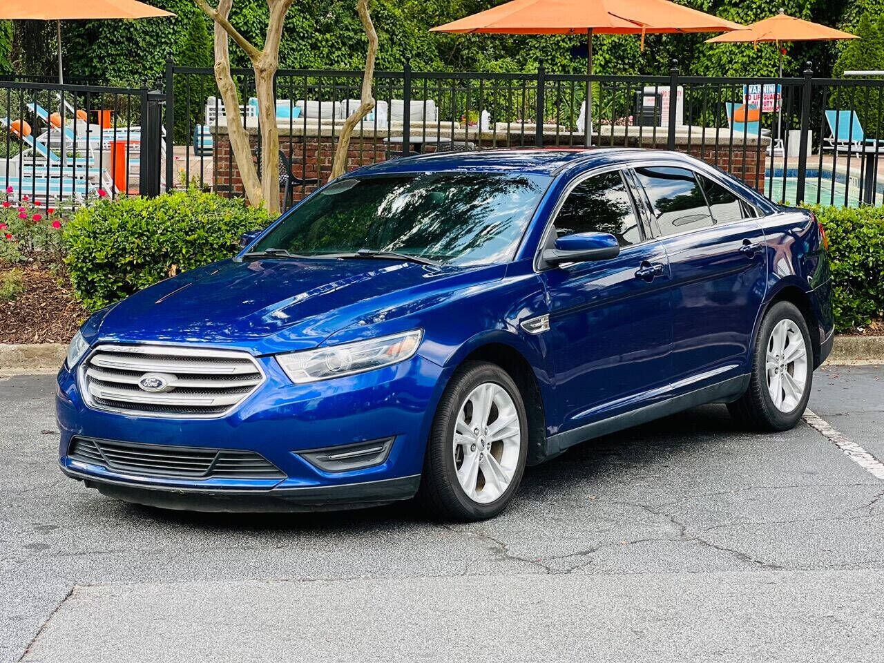 2014 FORD Taurus