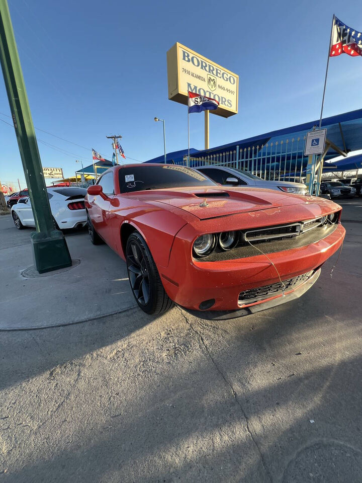 2016 DODGE Challenger
