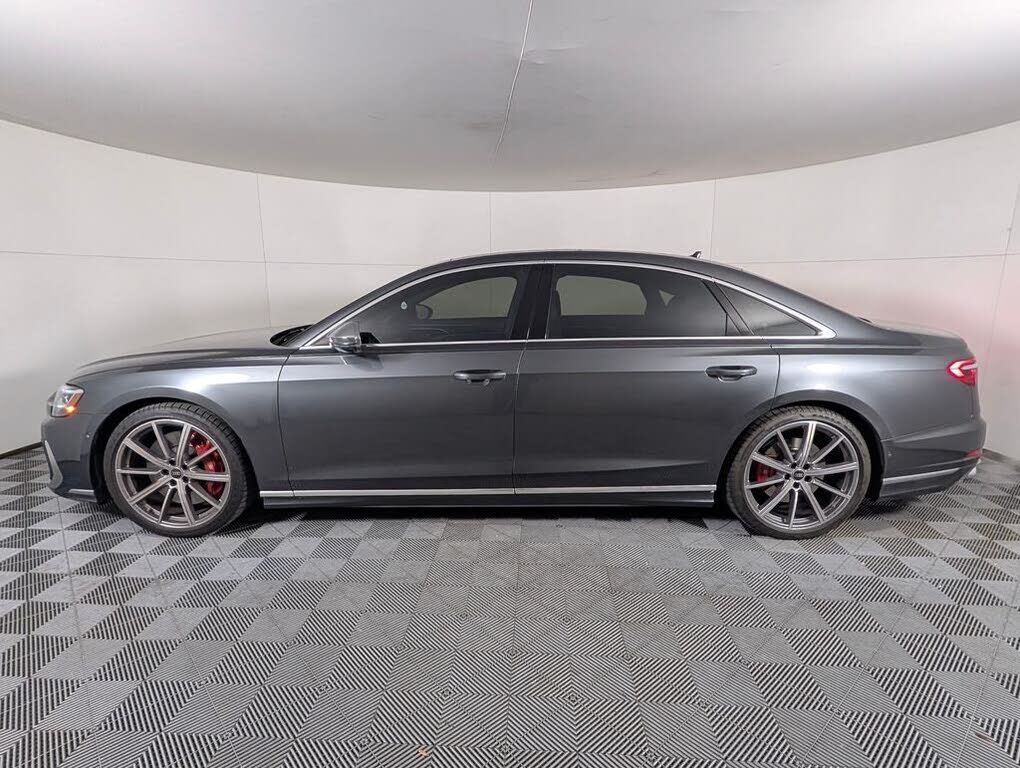 2023 Audi S8