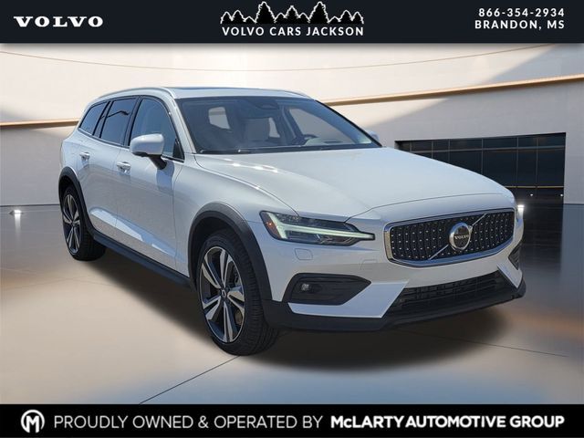 2026 VOLVO V60CC