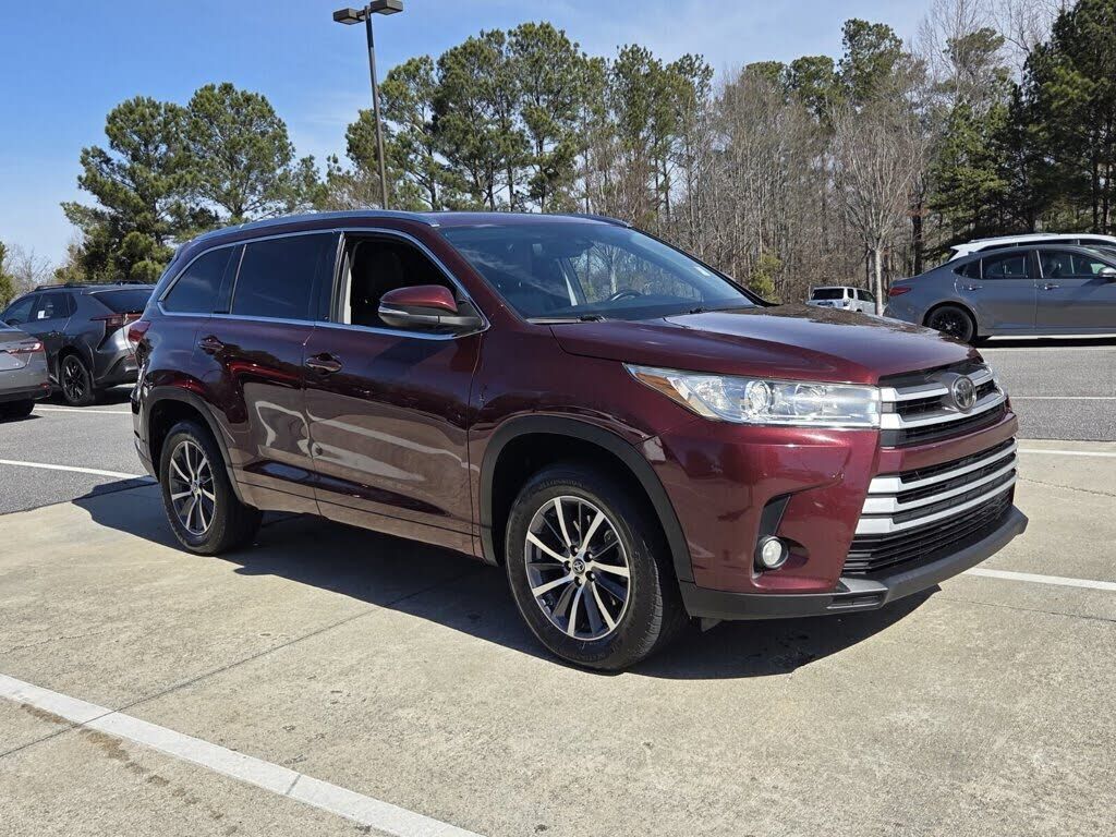 2017 TOYOTA Highlander