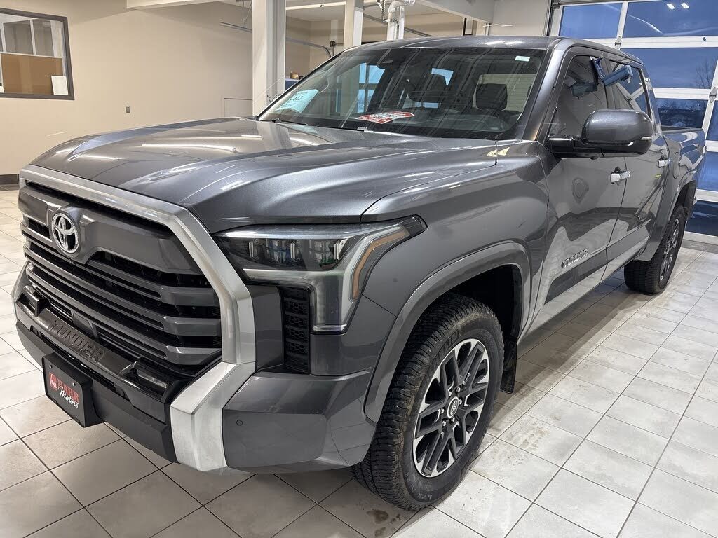 2024 TOYOTA Tundra