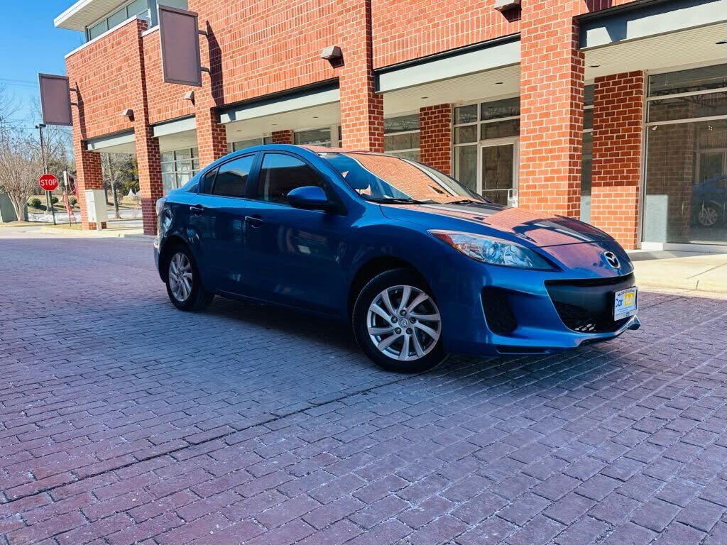 2012 MAZDA Mazda3