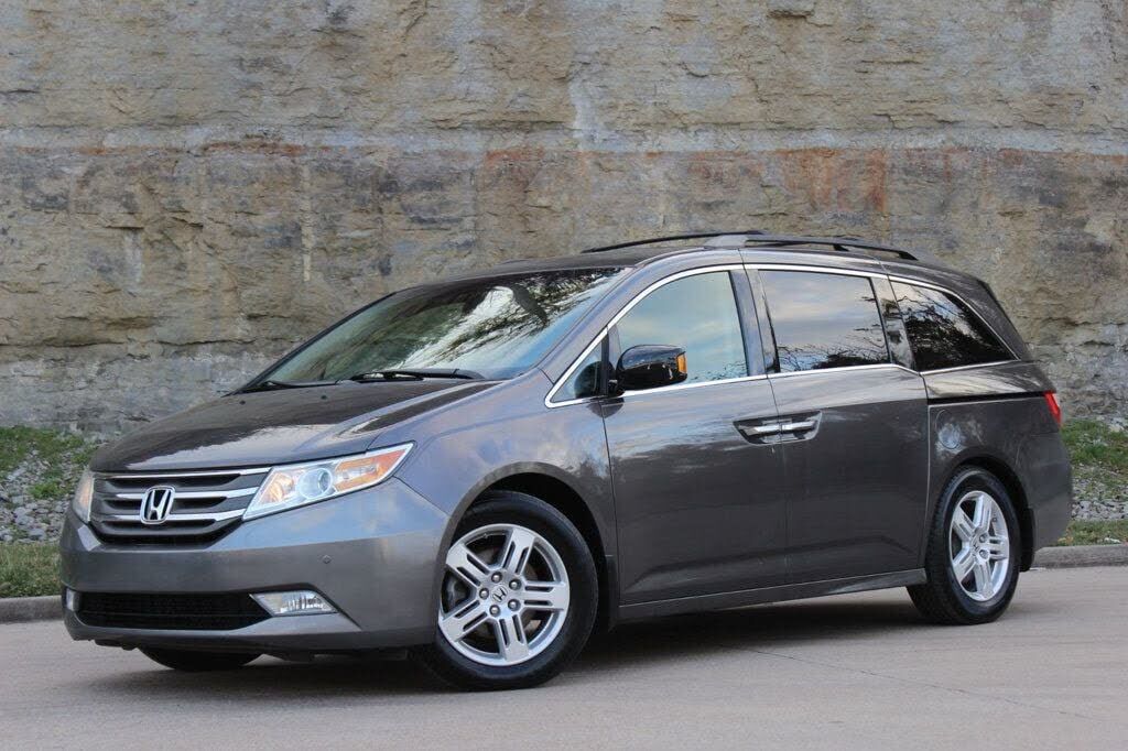 2013 HONDA Odyssey