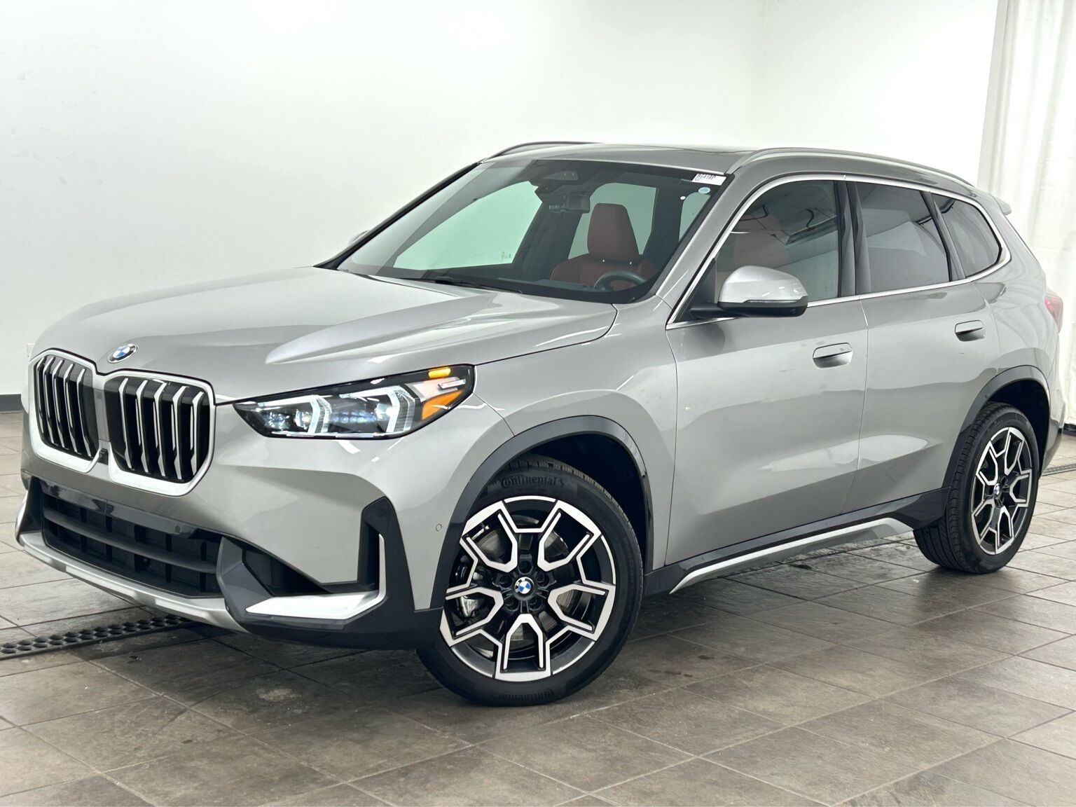 2025 BMW X1