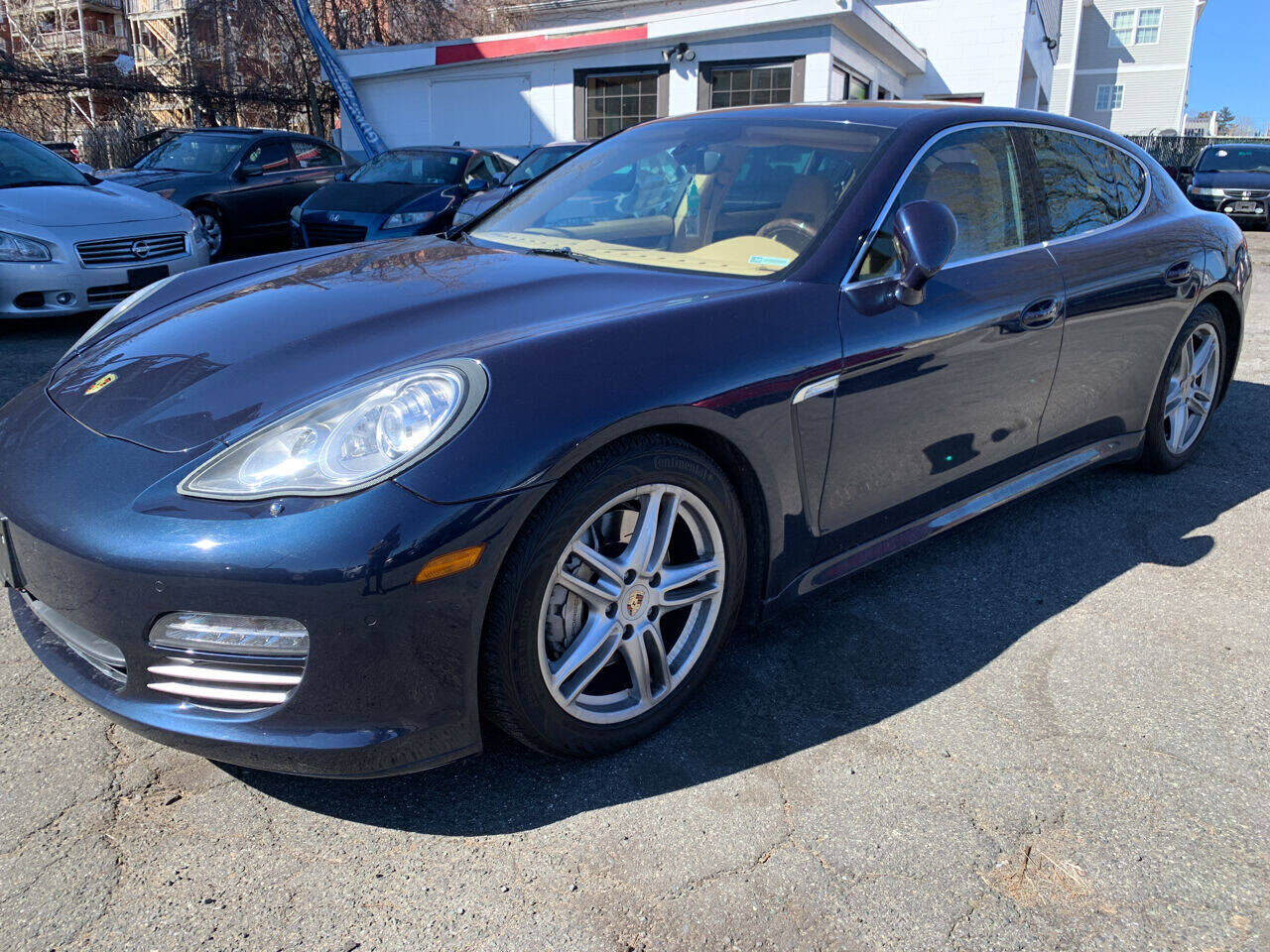 2011 PORSCHE Panamera