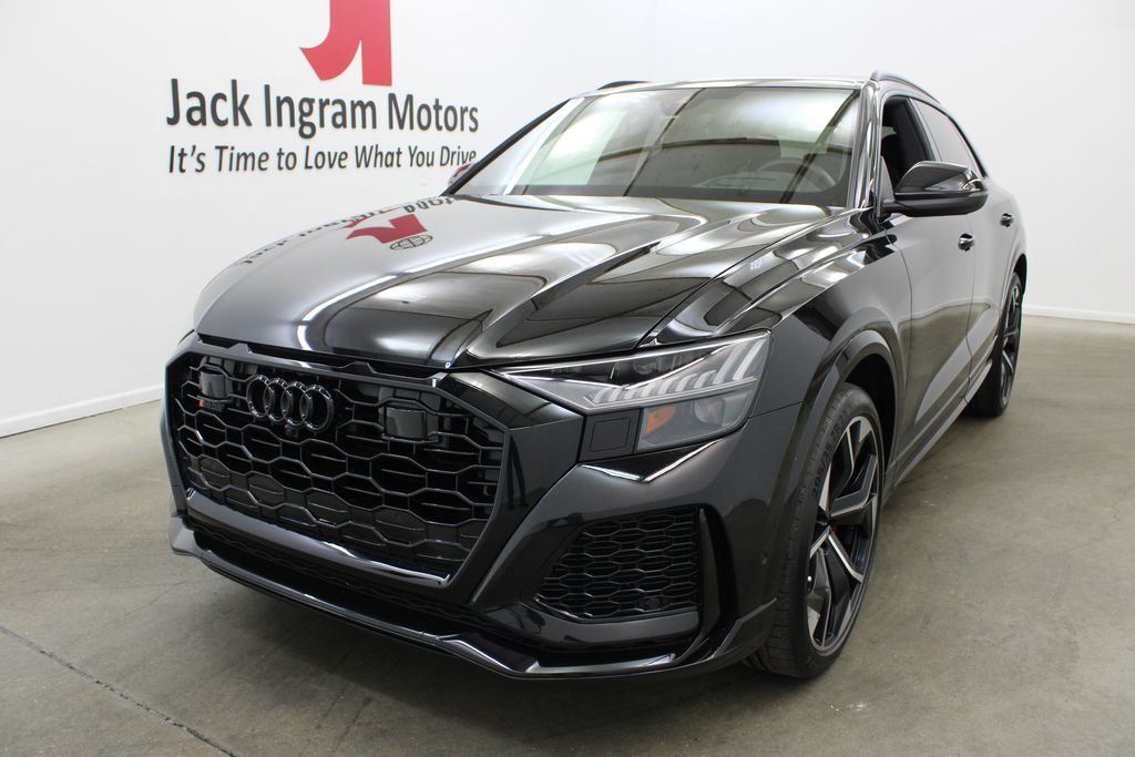 2023 Audi RS Q8