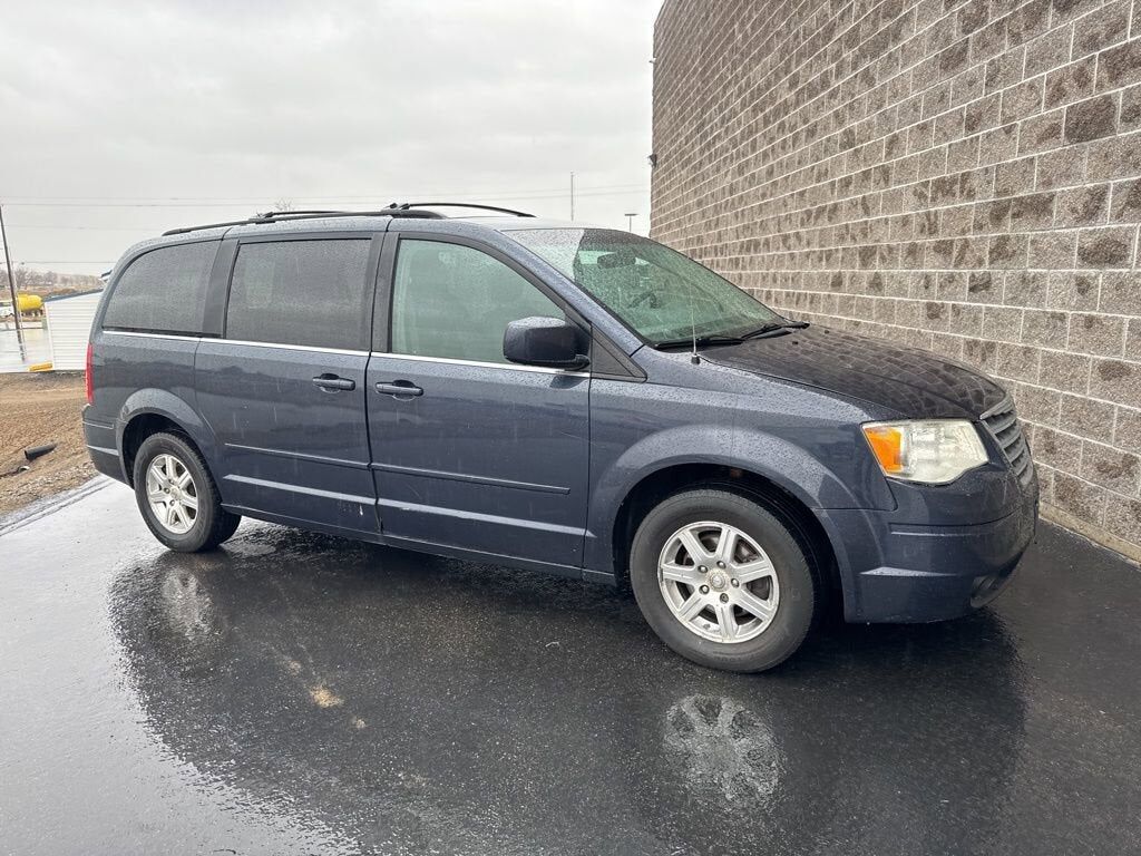 2008 CHRYSLER Town and Country