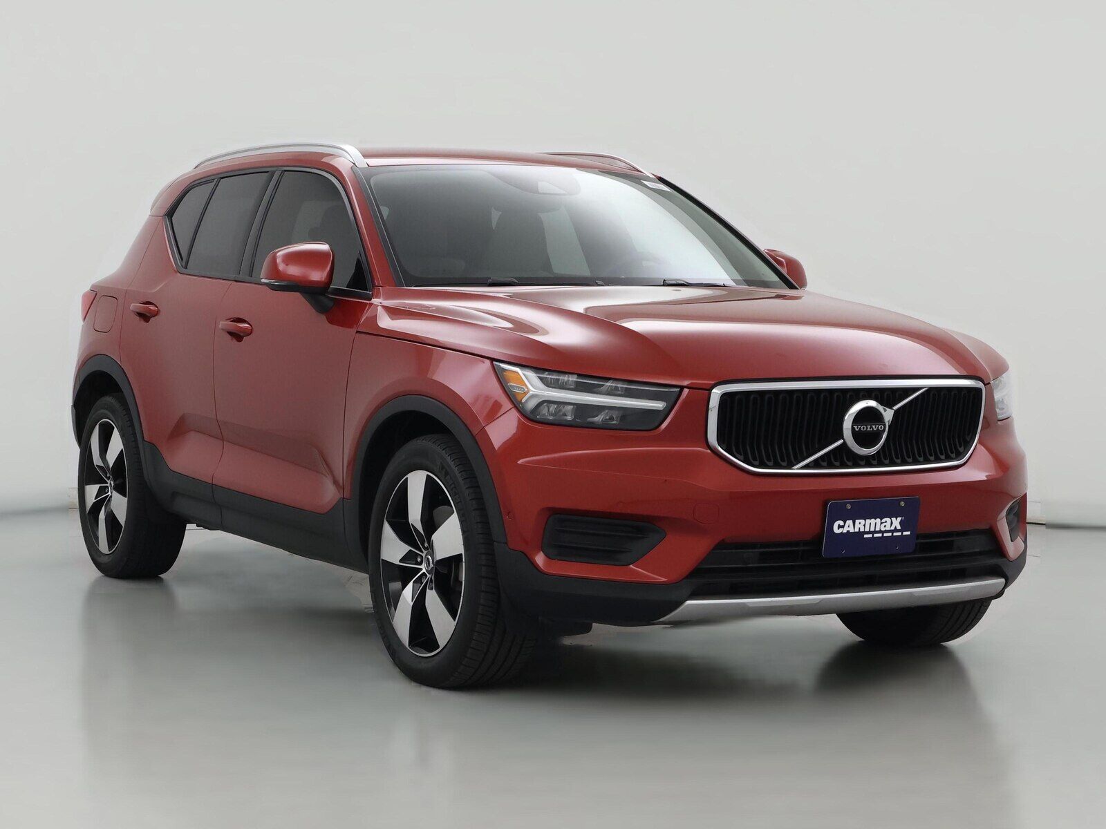 2019 VOLVO XC40