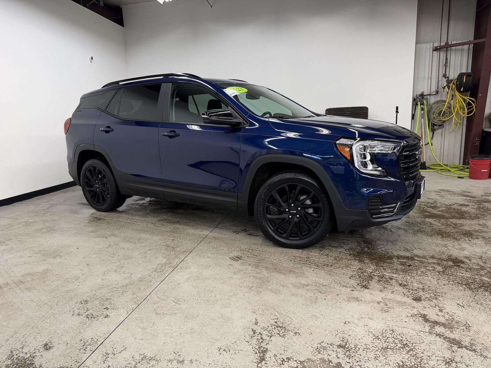 2023 GMC Terrain