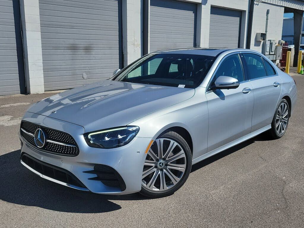 2022 MERCEDES-BENZ E-Class