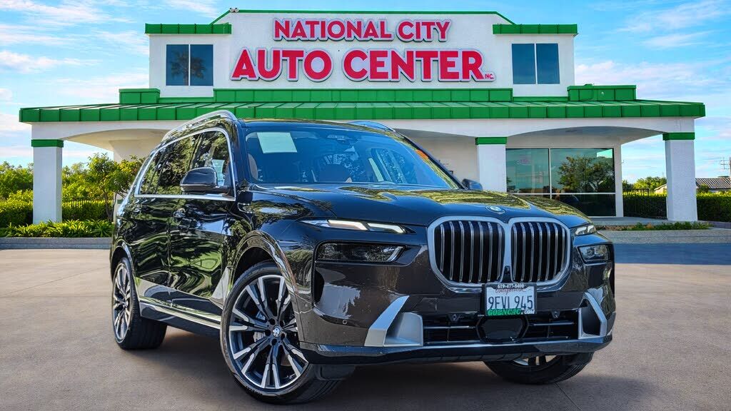 2023 BMW X7