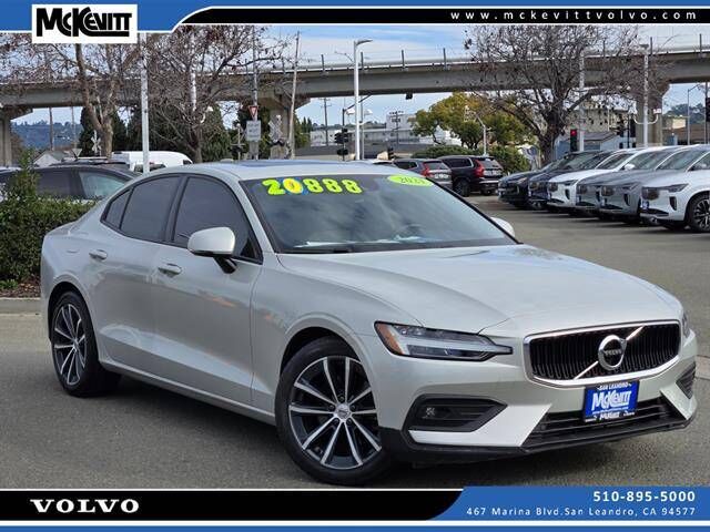 2021 VOLVO S60