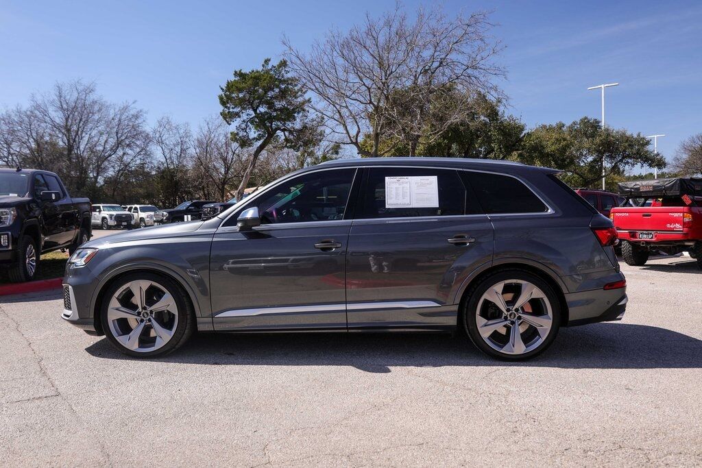 2023 Audi SQ7