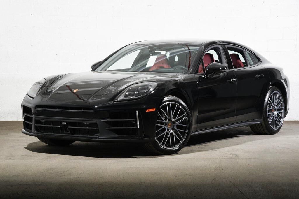 2026 PORSCHE Panamera