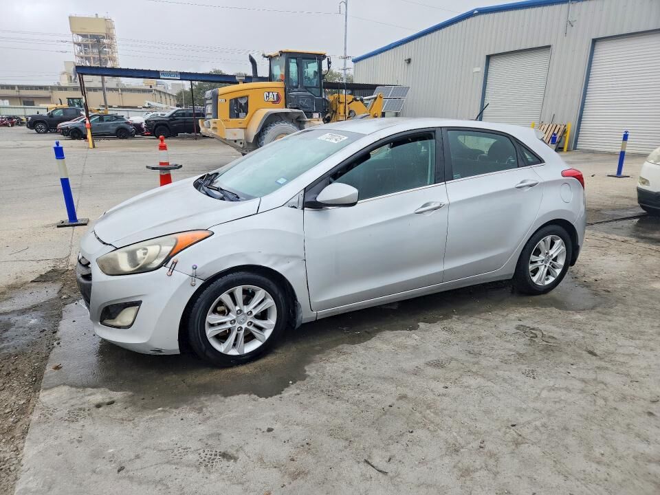 2014 HYUNDAI Elantra