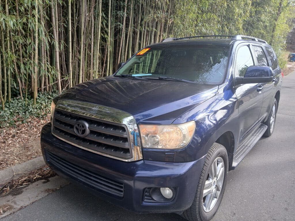 2010 TOYOTA Sequoia