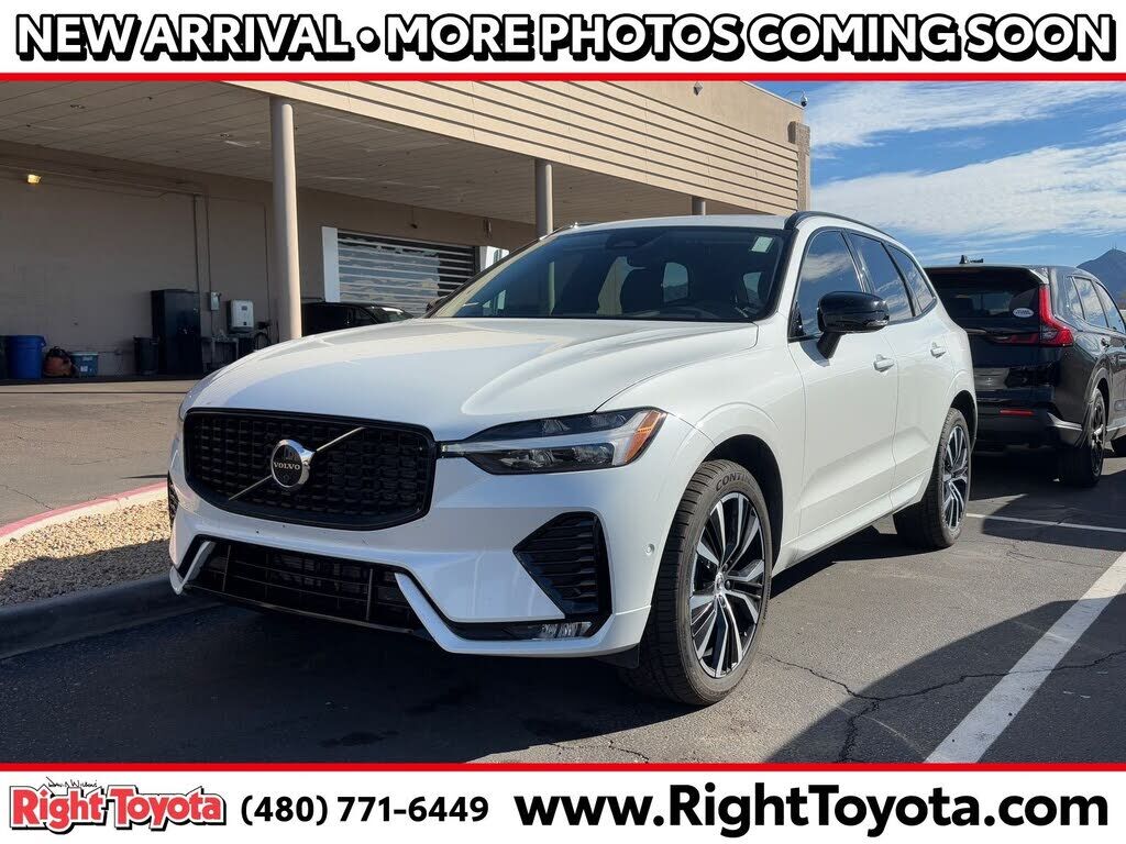 2023 VOLVO XC60