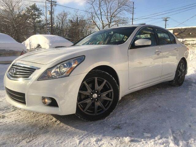 2012 INFINITI G37